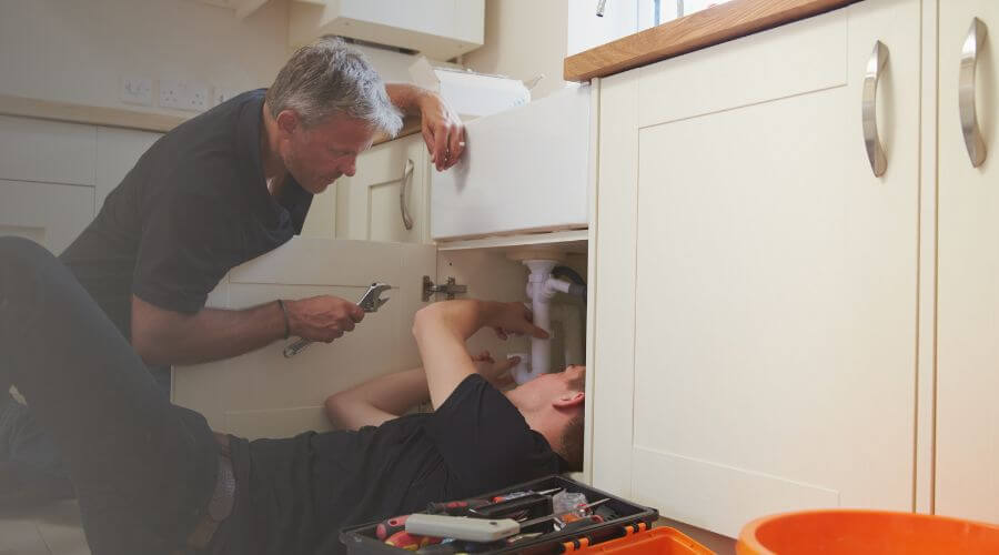 Professional burst pipe repair services in Floydada, TX